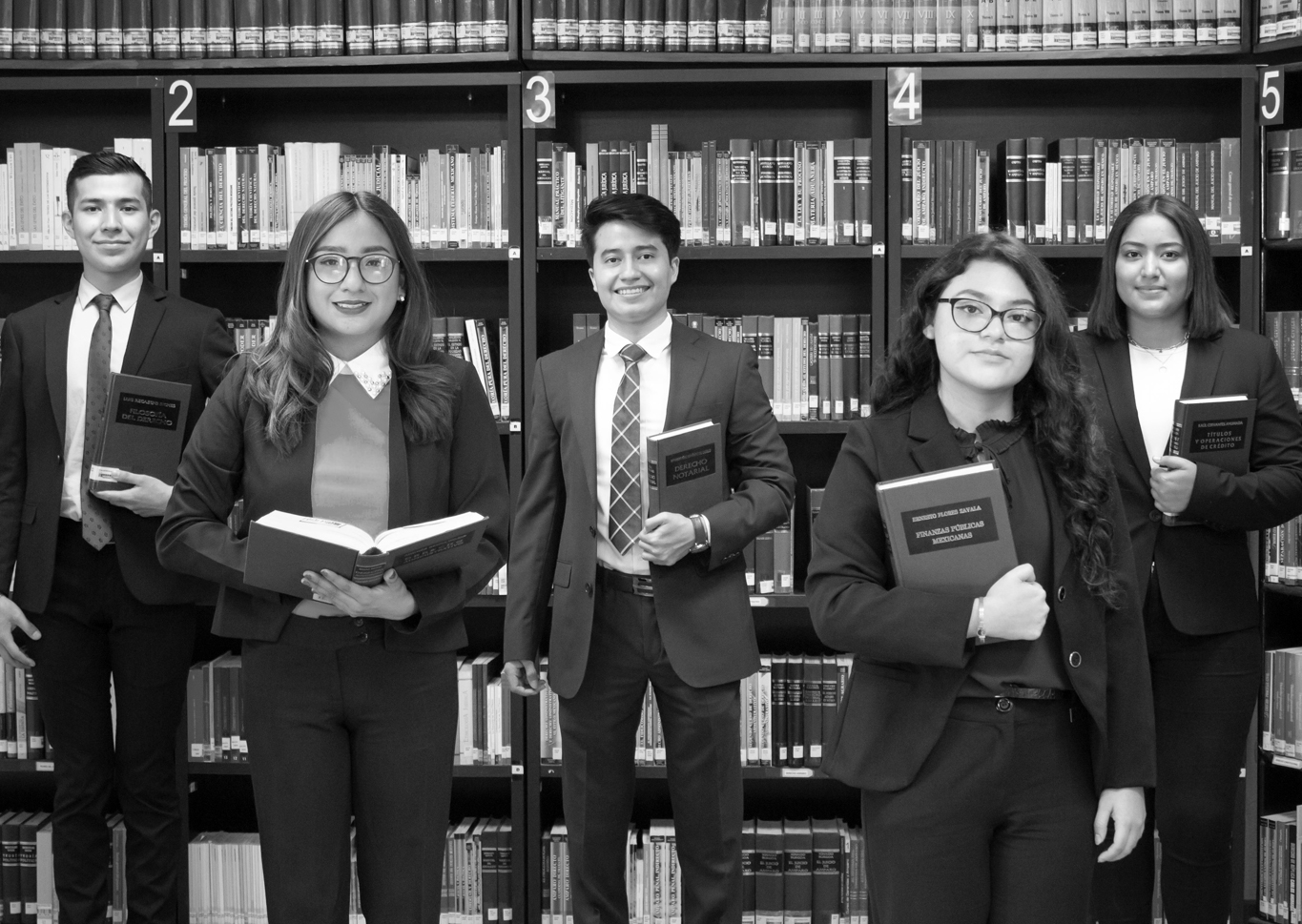 Estudiantes del Instituto de Ciencias Jurídicas de Oaxaca